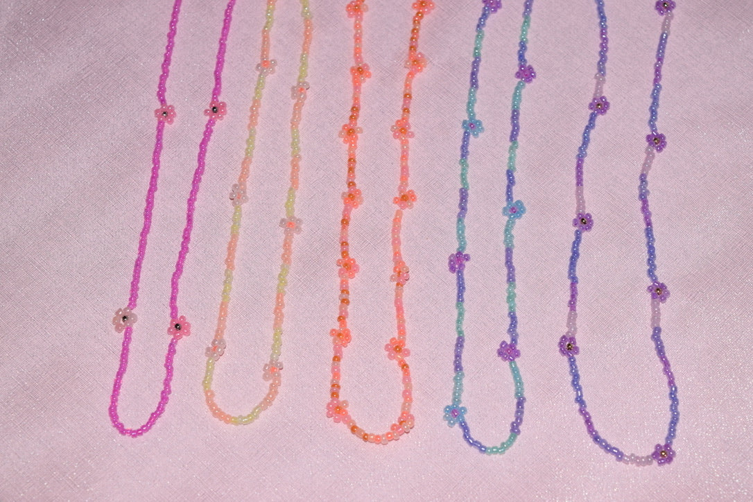 Dainty Flower Necklace (Orange)