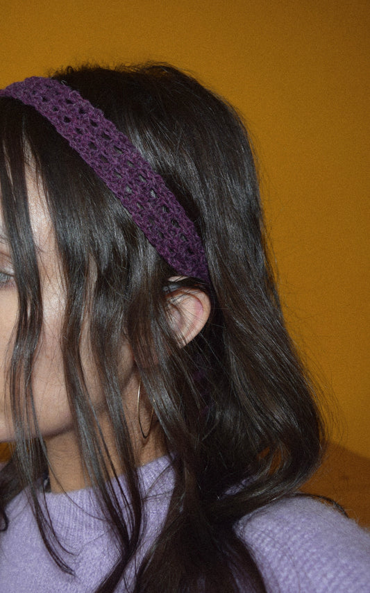 70s-inspired headband (plum)
