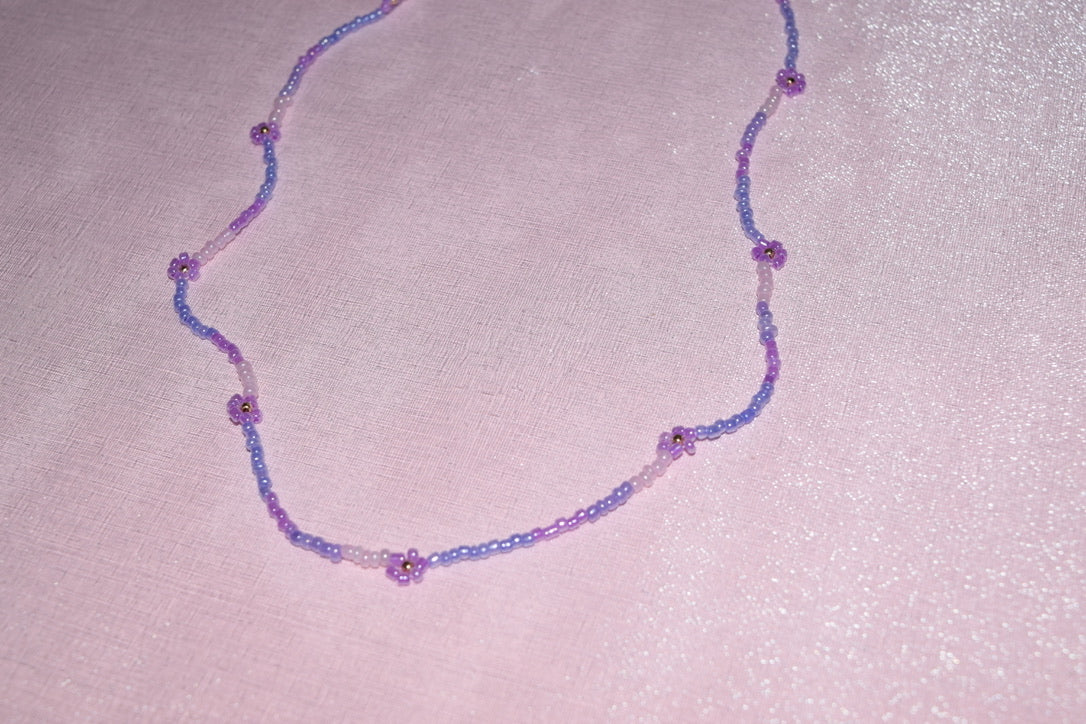 dainty flower necklace (purple)