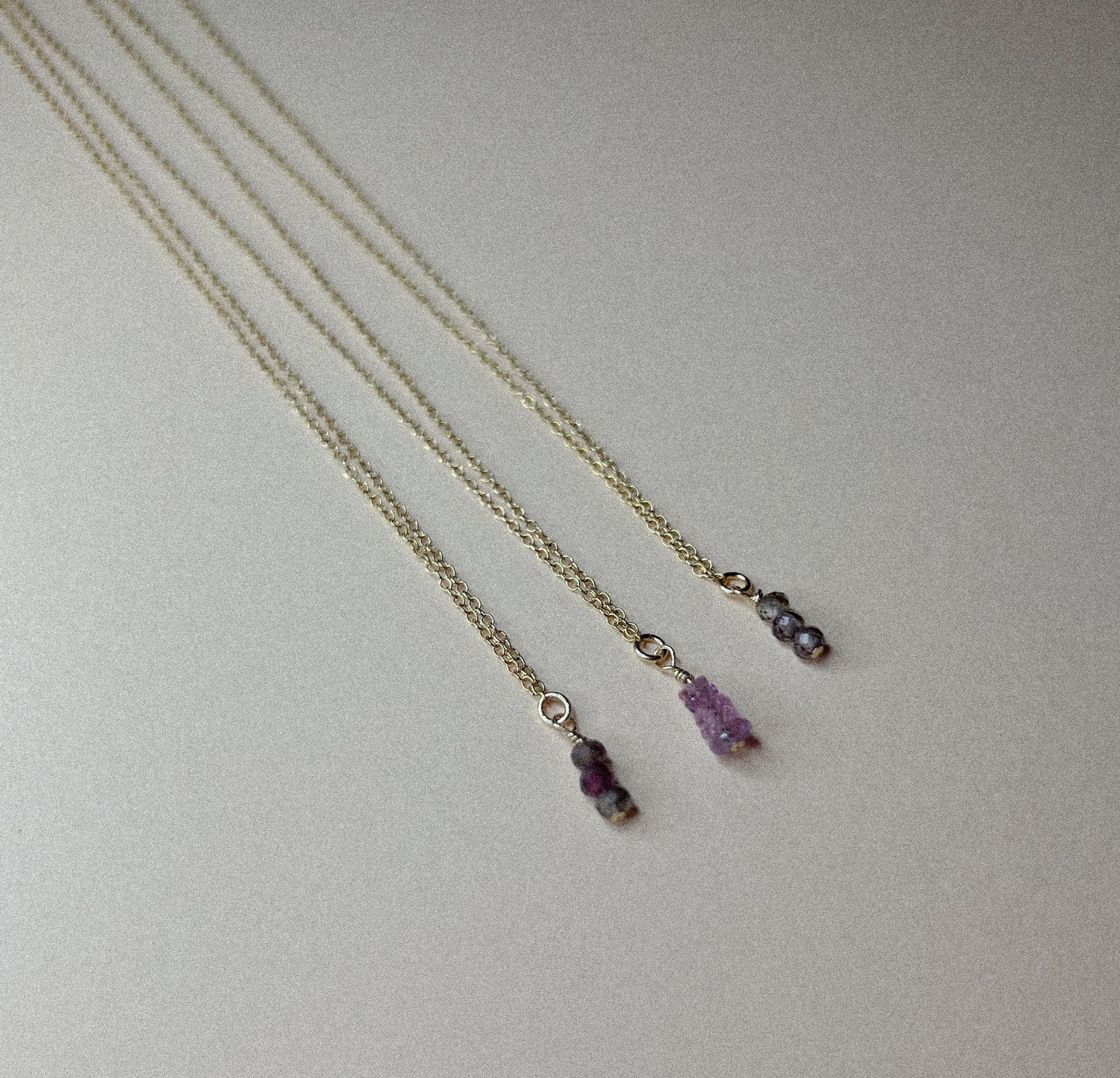 sapphire glow necklace (blush)