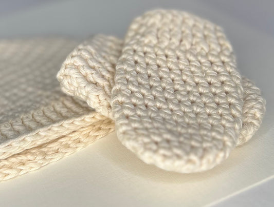 organic baby hat and mitts