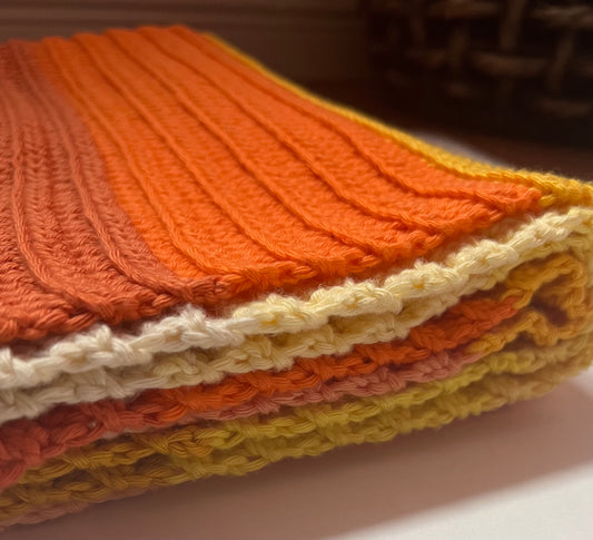 cozee baby blanket (orange)