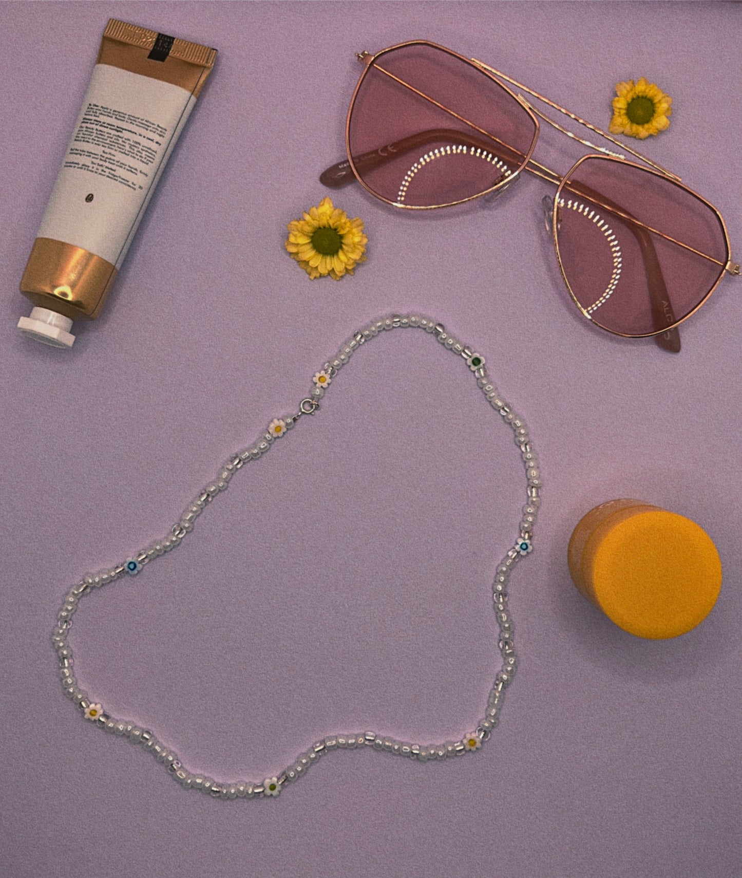 little daisy necklace